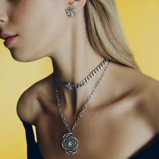 QUEEN BEE HANIA GOLD DIAMOND NECKLACE