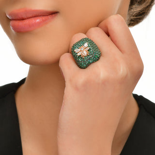 QUEEN BEE GOLD DIAMOND EMERALD XLARGE RING