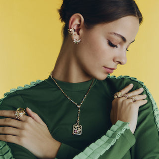 QUEEN BEE EVA GOLD DIAMOND PERIDOT RING